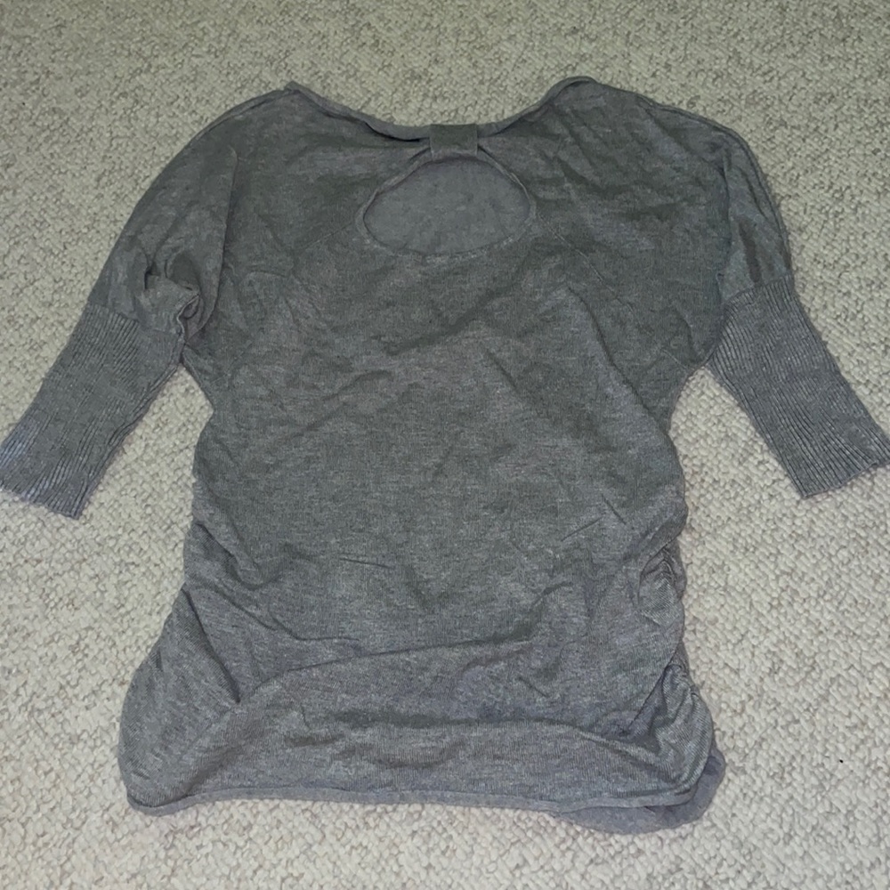 Light gray half sleeve top